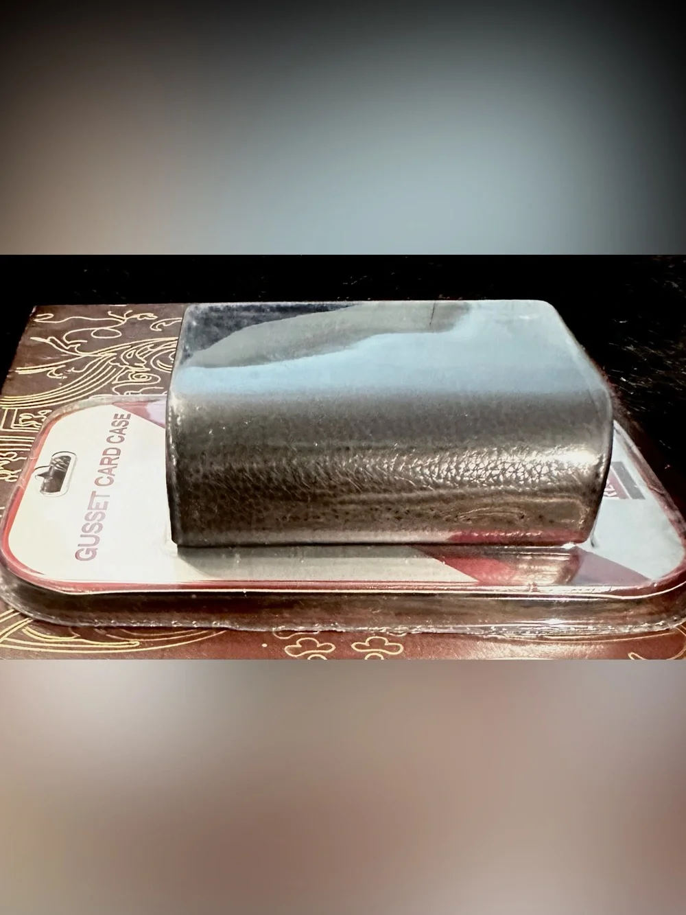Relic Black Gusseted Card Case